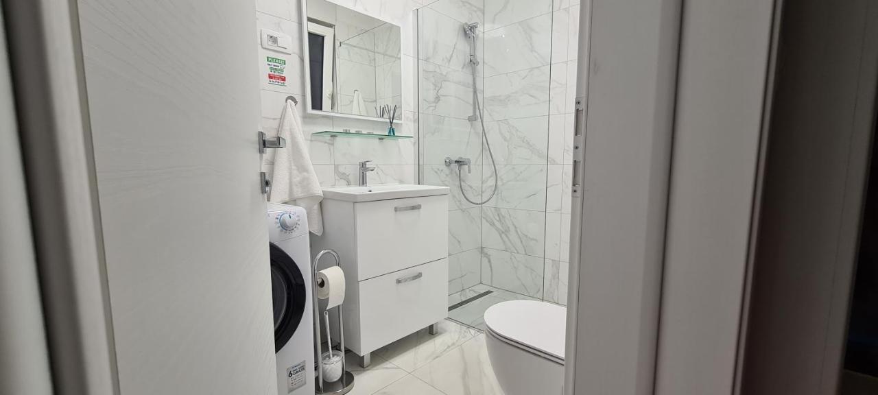 Apartman Marcelina 1 With Private Pool Trogir Buitenkant foto