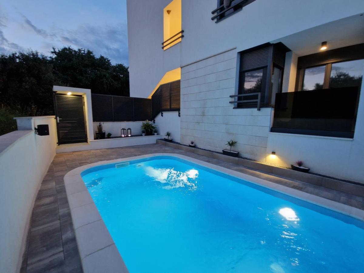 Apartman Marcelina 1 With Private Pool Trogir Buitenkant foto